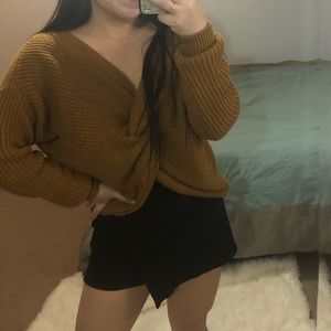 CHARLOTTE RUSSE Black Mini Skort Sz M